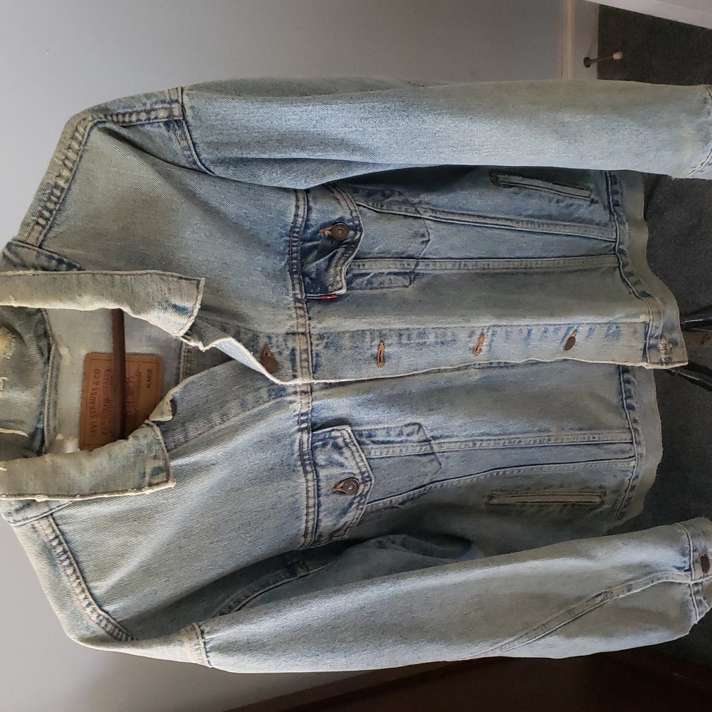Vintage 90's Levi's Men's Type III Trucker Jean Jacket.